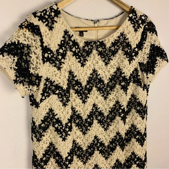 Talbots Black White Lace Overlay Chevron Shift Dress - Picture 4 of 6